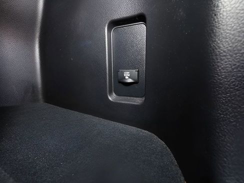 Used 2016 Lexus GX 460 w/ Navigation Package AWD/4WD image 22