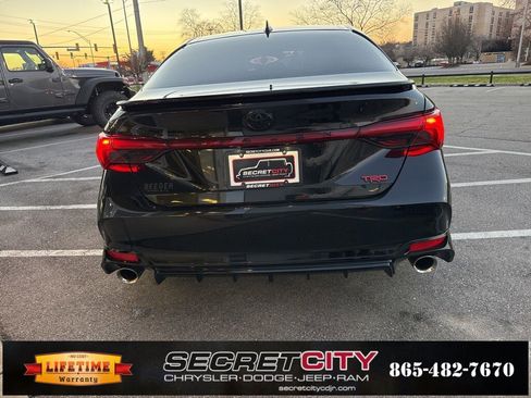 Used 2021 Toyota Avalon TRD image 6