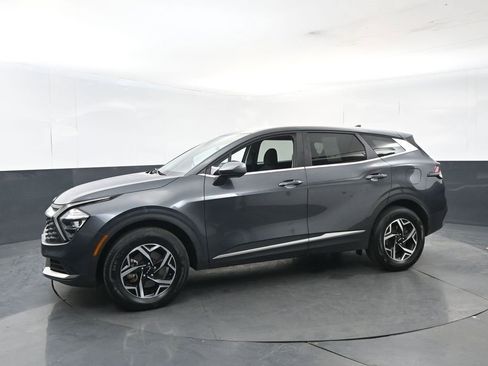 Certified 2023 Kia Sportage LX image 2