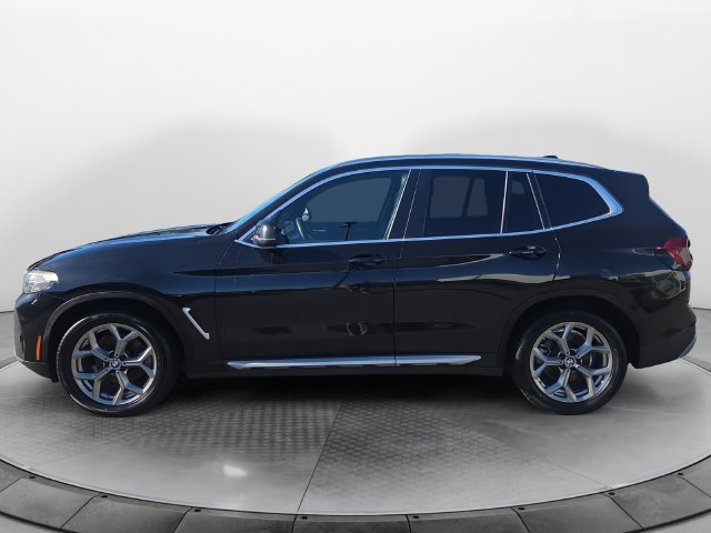 Used 2023 BMW X3 sDrive30i RWD image 2