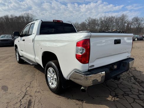 Used 2018 Toyota Tundra SR5 image 3
