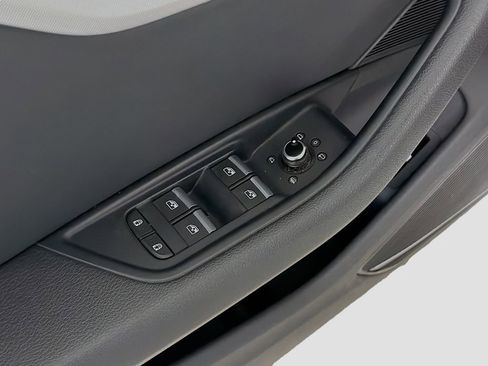 Used 2020 Audi A4 2.0T Prestige image 22