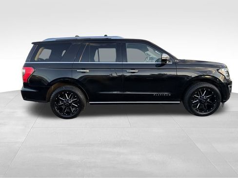 Used 2018 Ford Expedition Platinum image 35