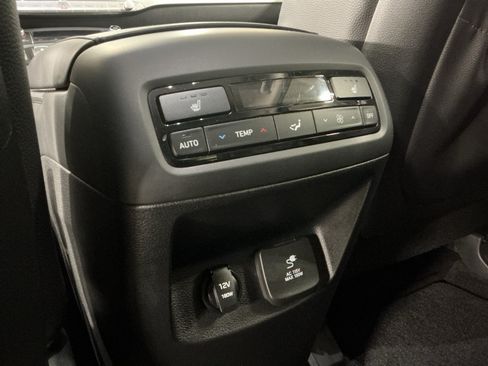 Used 2021 Hyundai Palisade SEL w/ Premium Package FWD image 26