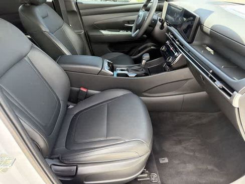 New 2025 Hyundai Santa Cruz SEL FWD image 18