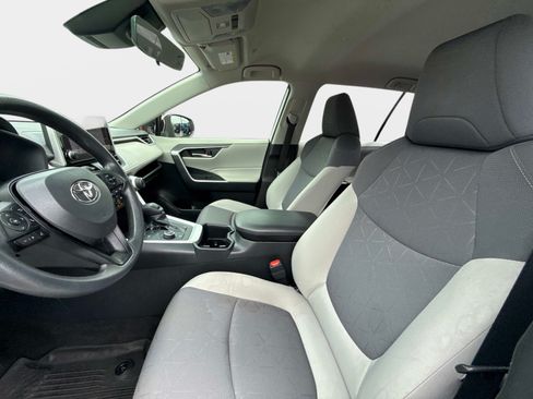 Used 2023 Toyota RAV4 XLE AWD/4WD image 22