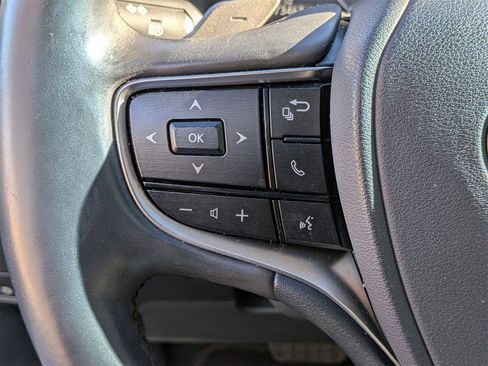 Used 2022 Lexus ES 350 w/ Premium Package image 18