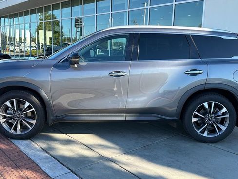 Used 2022 INFINITI QX60 Luxe w/ Cargo Package image 3