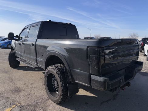 Used 2020 Ford F250 Platinum w/ Tremor Off-Road Package image 9