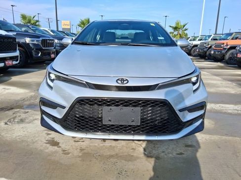 Used 2026 Toyota Corolla SE FWD image 2