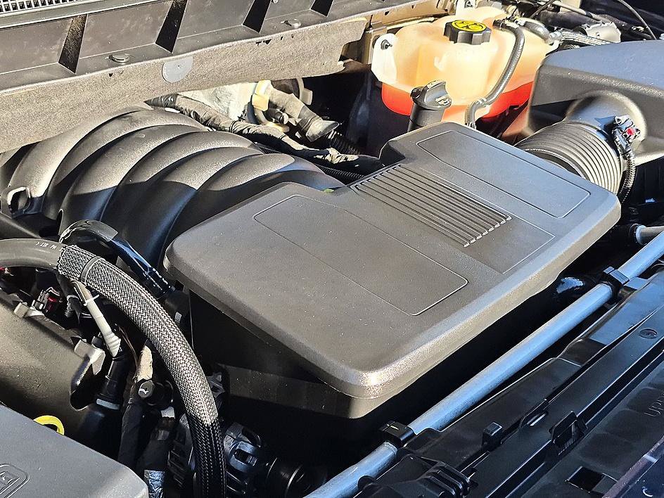 Used 2022 Chevrolet Silverado 1500 High Country AWD/4WD image 38