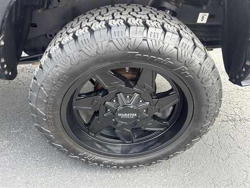 Used 2022 Toyota Tacoma SR AWD/4WD image 30