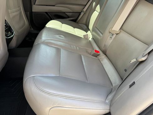 Used 2016 Cadillac XTS Luxury image 25