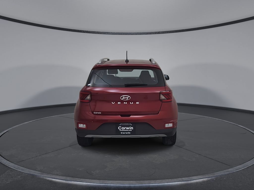 Used 2025 Hyundai Venue SEL FWD image 15