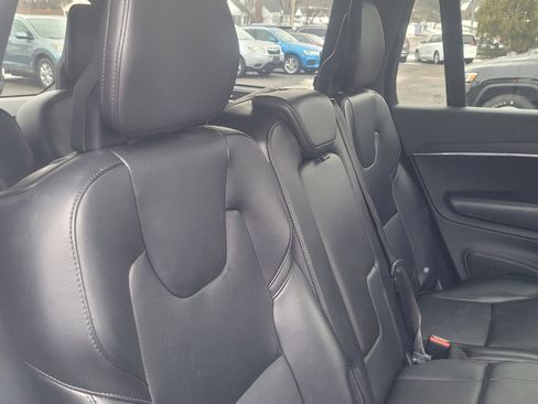 Used 2020 Volvo XC90 T5 Momentum w/ Protection Package Premier image 32