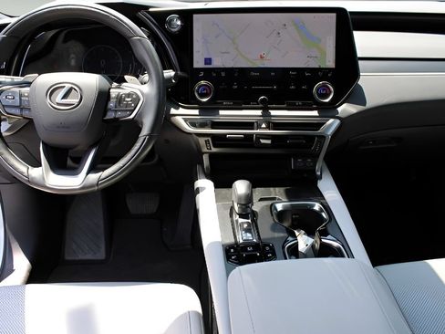 Used 2024 Lexus RX 350 Premium w/ Cold Area Package AWD/4WD image 10
