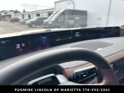 New 2026 Lincoln Navigator Reserve AWD/4WD image 20