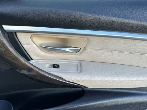 Used 2016 BMW 328i Sedan w/ Technology Package image 18