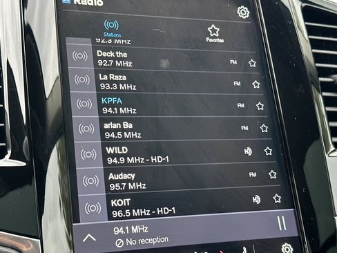 Used 2023 Volvo XC90 T8 Plus image 21