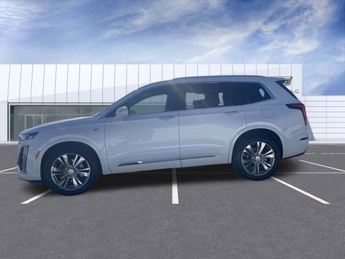 Certified 2024 Cadillac XT6 Premium Luxury w/ LPO, Floor Liner Package image 5