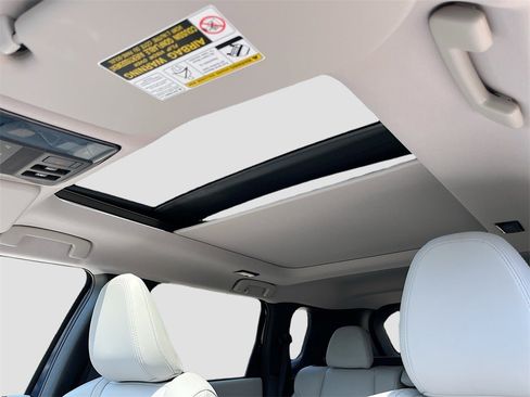 New 2025 Mitsubishi Outlander SEL image 23