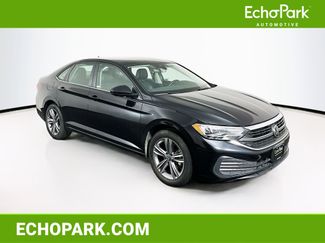 Used 2024 Volkswagen Jetta SE video 1