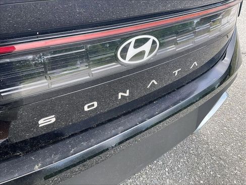 Used 2025 Hyundai Sonata SE FWD image 28