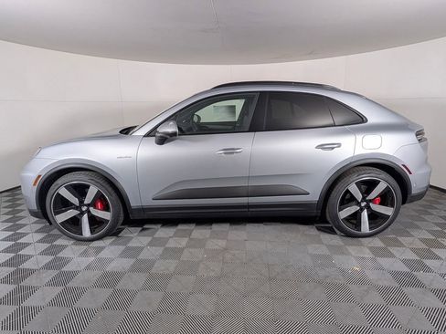 New 2026 Porsche Macan 4S Electric image 2