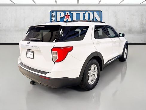 Used 2023 Ford Explorer XLT image 7