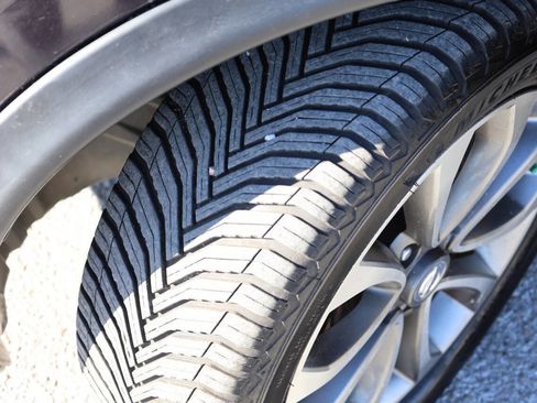 Used 2017 Nissan Juke SV image 26