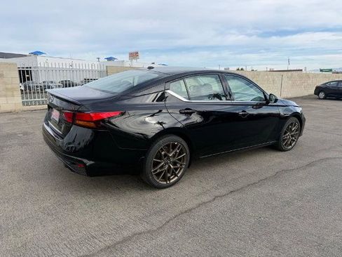 New 2025 Nissan Altima 2.5 SR w/ SR Premium Package image 6