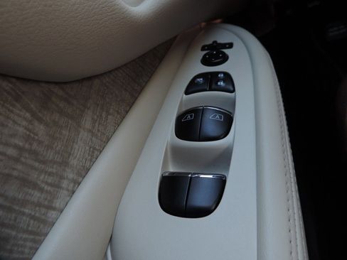 Used 2023 Nissan Murano SL w/ SL Moonroof Package image 27