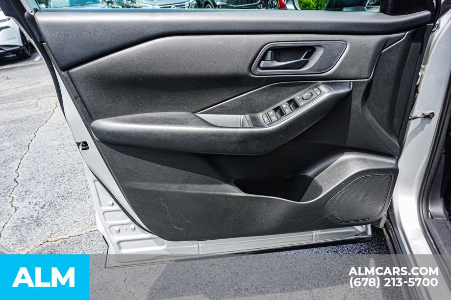 Used 2024 Nissan Rogue S FWD image 44