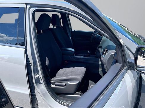 Used 2025 Dodge Durango GT AWD/4WD image 8