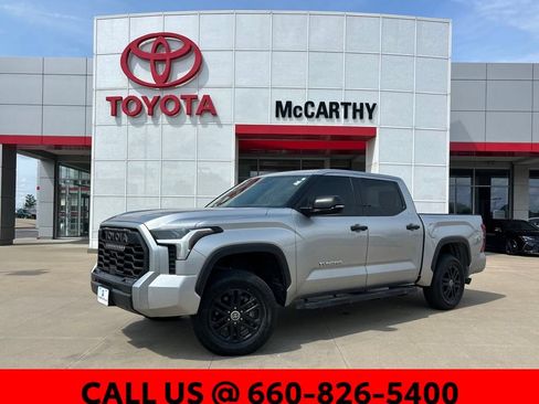 Used 2023 Toyota Tundra SR5 w/ SR5 Convenience Package AWD/4WD image 1