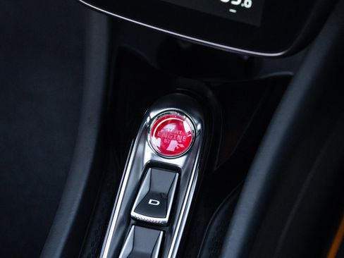 Used 2023 McLaren Artura RWD image 71