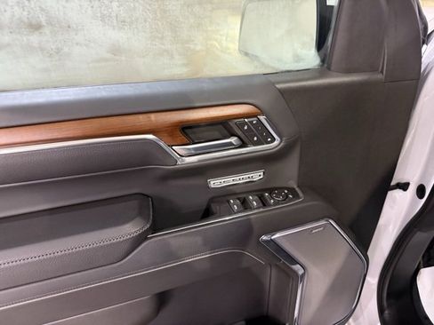 Used 2023 GMC Sierra 1500 Denali w/ Technology Package image 12