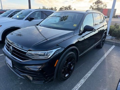 Used 2023 Volkswagen Tiguan SE R-Line FWD image 1