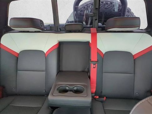 Used 2024 GMC Canyon AT4X w/ AT4X AEV Edition image 25