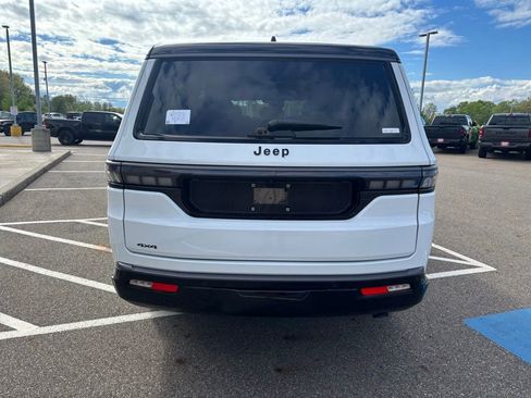 New 2026 Jeep Grand Wagoneer L Summit AWD/4WD image 8