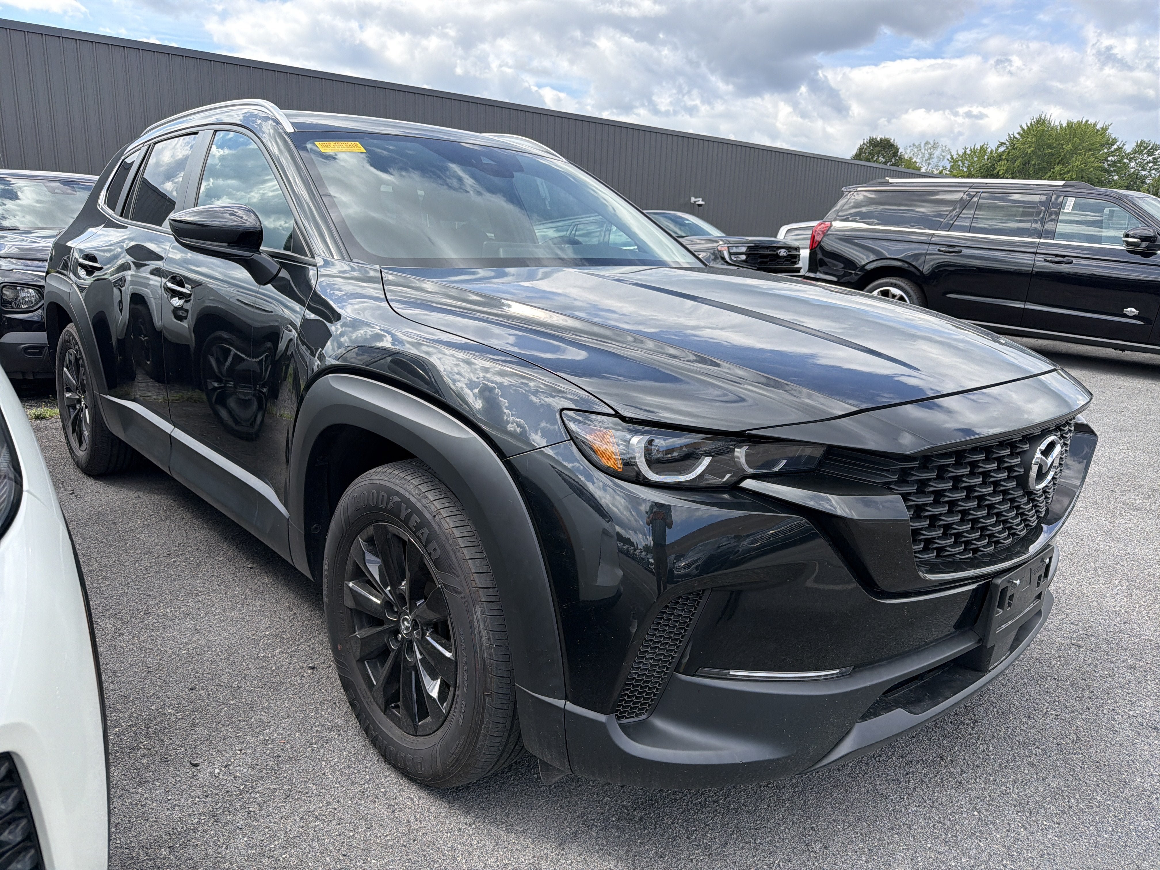 Used 2024 MAZDA CX-50 AWD 2.5 S w/ Cargo Package image 2