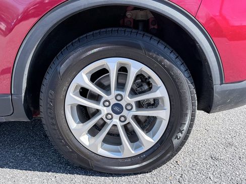 Used 2020 Ford Escape SE image 30