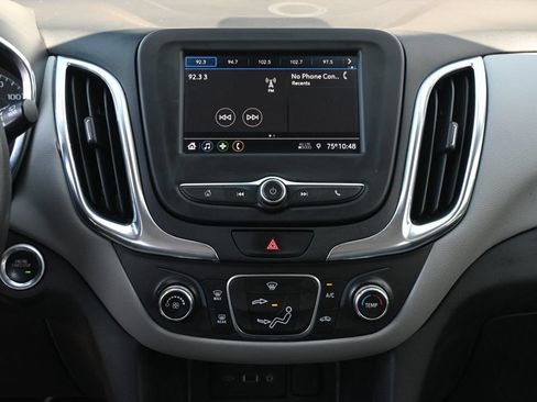 Used 2020 Chevrolet Equinox LS FWD image 13