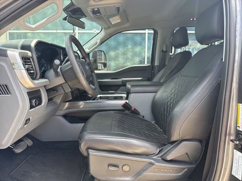 Used 2025 Ford F350 XLT AWD/4WD image 9