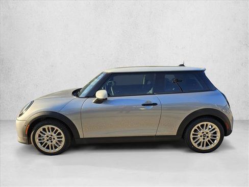 Certified 2025 MINI Cooper S image 5
