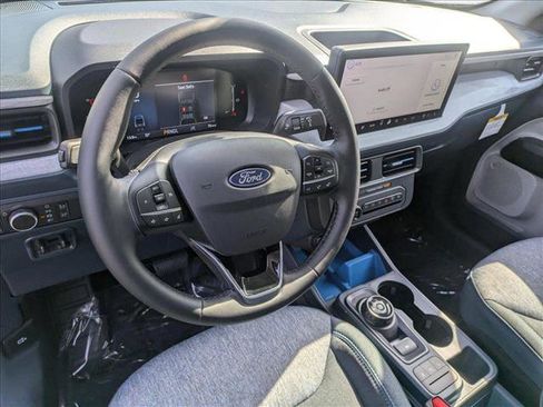 New 2025 Ford Maverick XLT w/ XLT Luxury Package image 3