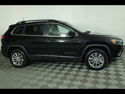 Used 2022 Jeep Cherokee Latitude Lux w/ Sun & Sound Group image 12