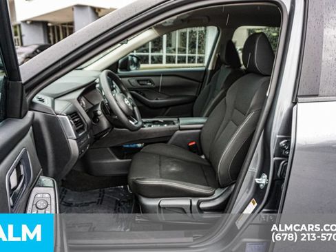 Used 2024 Nissan Rogue S FWD image 19