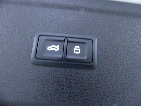 Used 2018 Audi Q5 Prestige AWD/4WD image 31