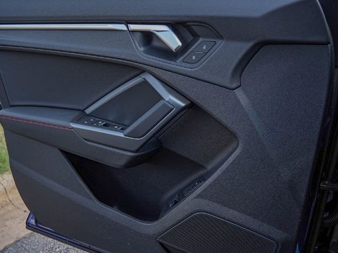 New 2025 Audi Q3 2.0T Premium Plus image 18